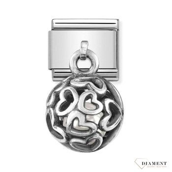 Charms Nomination Silver Serce perła 331810 01. Ponadczasowa biżuteria, pozwalająca każdej kobiecie skomponować bransoletkę wedle własnych upodobań, a następnie modyfikować ją poprzez dodawanie i zmienianie kolejnych element.jpg